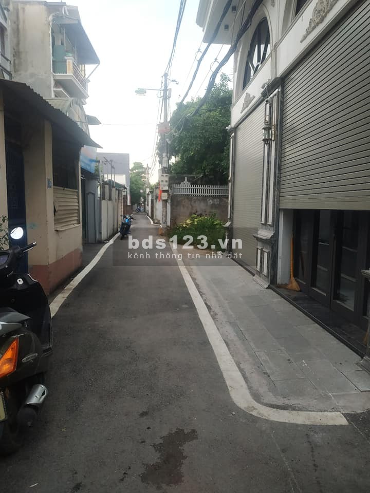 Bán nhà Long Biên, lô góc có gara thang máy, kinh doanh tốt, giá 5 tỷ, lh 092 234 6363