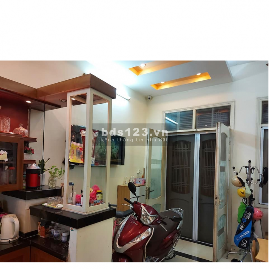 Bán nhà nguyên căn mặt phố Minh Khai diện tích sử dụng 33m2 giá 4.5 tỷ Hai Bà Trưng
