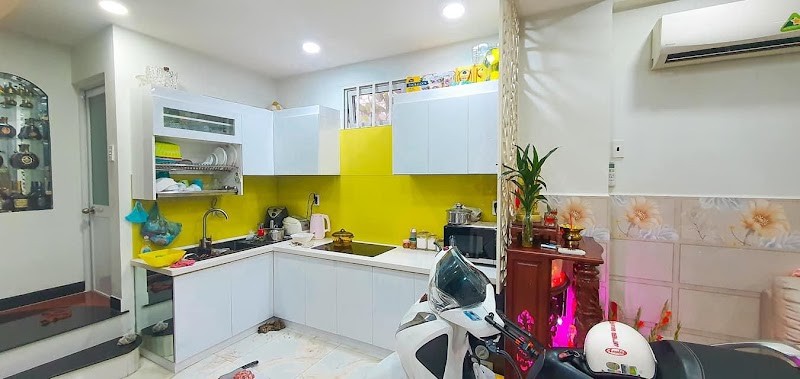 Bán gấp nhà 4 tầng hẻm xe hơi Lý Chính Thắng Phường 8 Quận 3 chỉ nhỉnh 7 tỷ