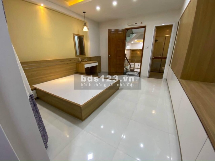 Gấp bán nhà MTKD Lý Thường Kiệt Quận 10, 5 tầng dt 78m2, 7PN, Khu VIP nhà thi đấu Phú Thọ