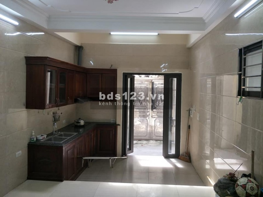 Bán nhà Thịnh Quang diện tích sử dụng 45m2 5 tầng đúc mt 4m giá bán 2 tỷ 6