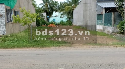 Bán lô đất ấp 2 xã Bình Chánh, huyện Bình Chánh, diện tích 80m2, sổ hồng riêng