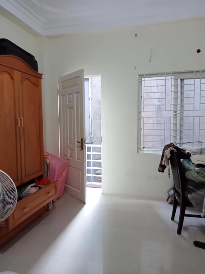 Bán nhà Quan Nhân, Thanh Xuân, diện tích sử dụng 34m2, nhà đẹp, giá chỉ 3,7 tỷ.