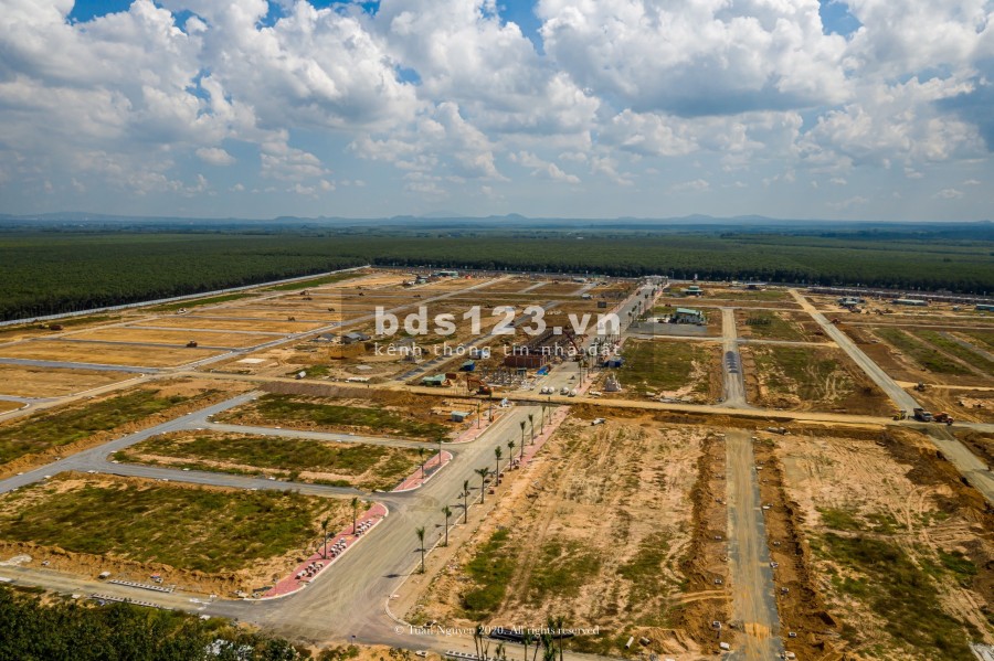 Đất khu đô thị sân bay Long Thành, đã có sổ, giá bán chỉ 18 triệu/m2, sổ hồng thổ cư 100%