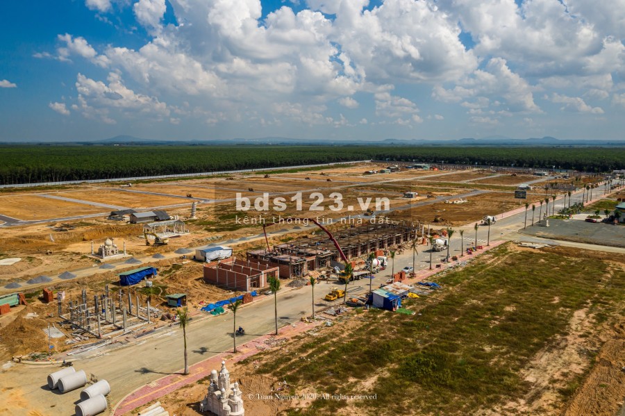 Đất khu đô thị sân bay Long Thành, đã có sổ, giá bán chỉ 18 triệu/m2, sổ hồng thổ cư 100%