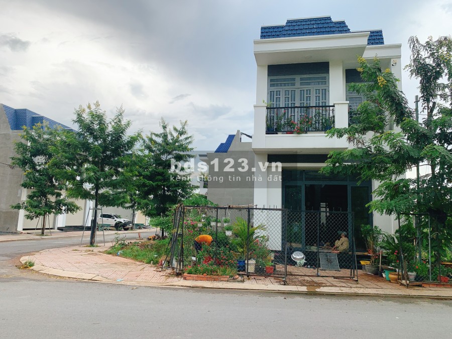 Chính chủ cần bán gấp lô đất giá 1.7 tỷ, dt 100m2, xây ở ngay, cạnh khu dân cư đông đúc