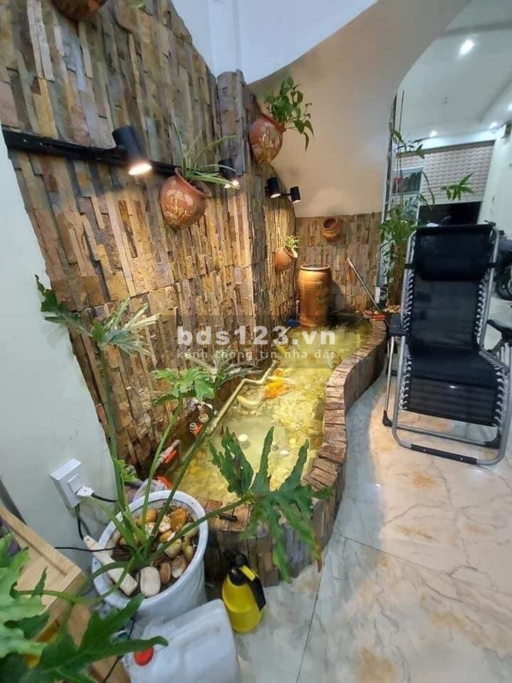 Bán nhà Trần Phú, Hà Đông, lô góc dt 45m2, đủ nội thất đẳng cấp, sát Hồ Văn Quán, giá 4.15 tỷ, lh 0978996965