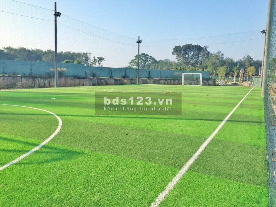 Cần tiền chống dịch bán gấp lô đất mt đường dt742 lh 0967068799