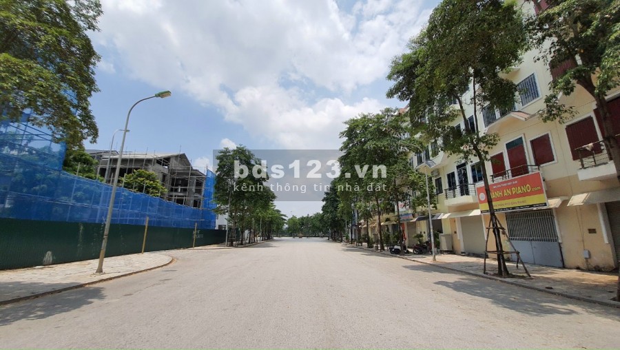 Mảnh đất vàng được chia lô đẹp tại trung tâm Hà Nội, Quan Nhân 174m2 Đất 7m mặt tiền giá 14 tỷ