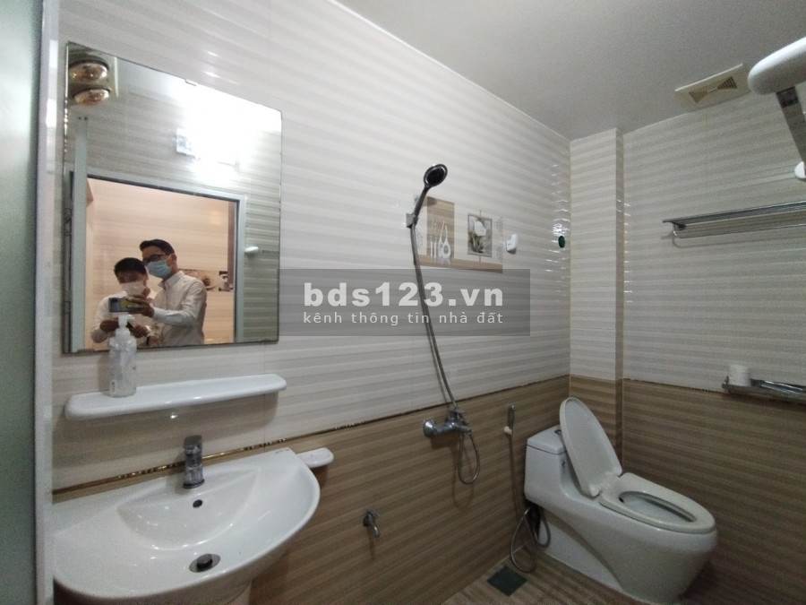Bán nhà ngõ Phố Nguyễn Đức Cảnh 3 tầng*35m2 giá chỉ 2,56 tỷ Ba bước ra hồ Tam Bạc