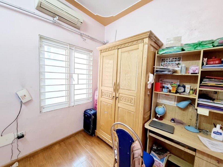 Bán nhà nguyên căn diện tích 62m2 mặt tiền 6m giá chỉ 3 tỷ gần Trung Tâm Hà Đông