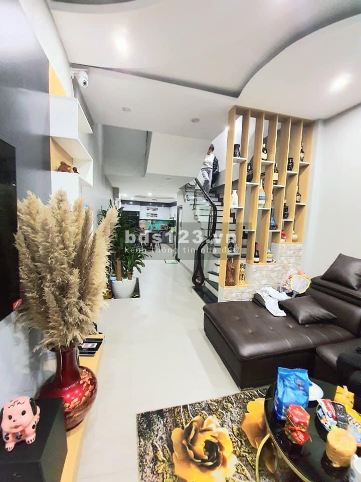 Hiếm bán đất Nguyễn Văn Cừ - Long Biên, ô tô Matiz đỗ cửa, diện tích: 67m2, giá 3.65 tỷ