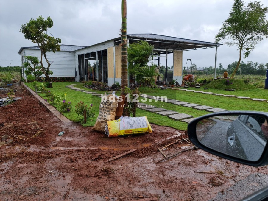 Cần bán lô đất diện tích 125m2 full thổ cư ngay trung tâm Bảo Lộc, giá bán 4 triệu/m2