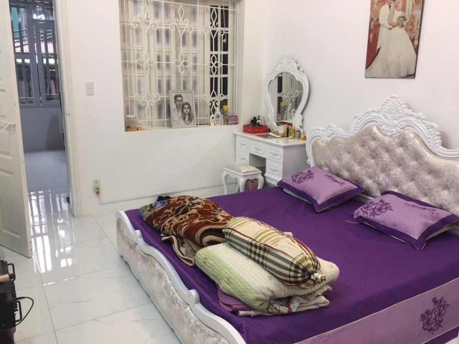Bán nhà chính chủ kinh doanh vỉa hè Hàng Than Quận Ba Đình 6 Tầng GIá 17 tỷ 200 LH 0962296916