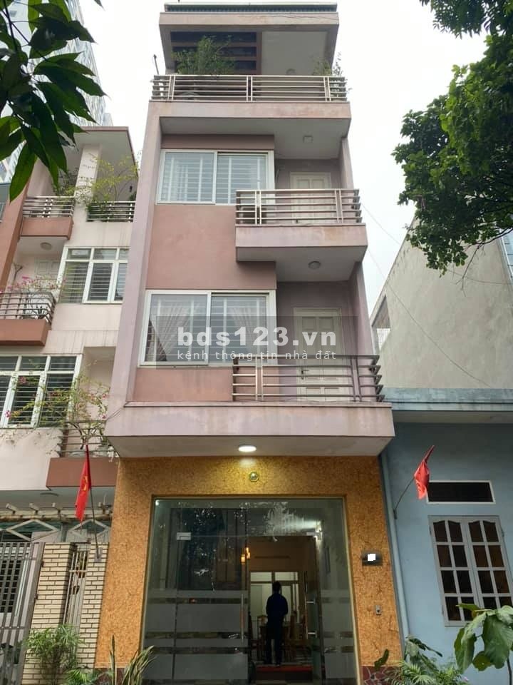 Bán nhà phố Tư Đình, Long Biên, ô tô đỗ cửa, phân lô quân đội, dt 60m2, giá bán 6 tỷ