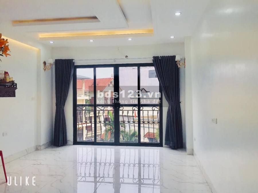 Nhà đẹp Hồng Tiến – Bồ Đề, diện tích 60m2, 5 tầng, mặt tiền 4m, ô tô, giá 6.3 tỷ