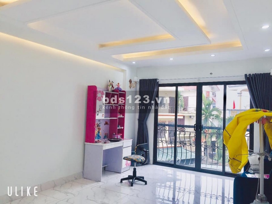 Nhà đẹp Hồng Tiến – Bồ Đề, diện tích 60m2, 5 tầng, mặt tiền 4m, ô tô, giá 6.3 tỷ