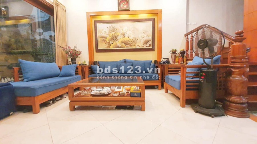 Bán nhà diện tích sử dụng. 40m2 5 tầng giá bán 4.5 tỷ nhà mới, 10m ra phố Trương Định