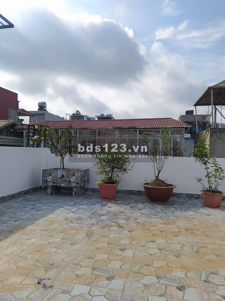 Cần bán gấp nhà Giáp Bát , ngõ rộng, thoáng, ô tô tránh cách 10m, nhà đẹp DT 36m2 nhỉnh 4 tỷ