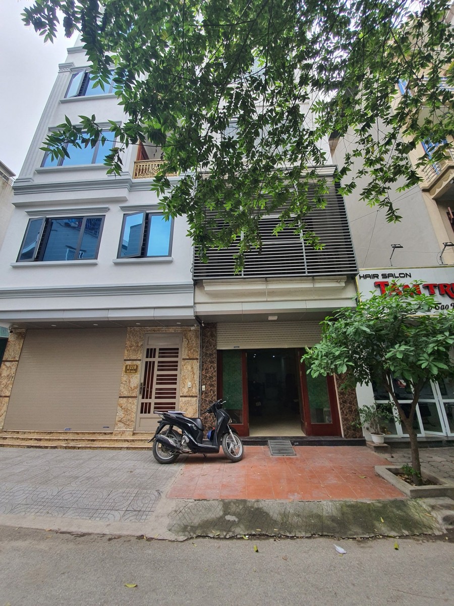 Bán nhà Làng Việt Kiều Châu Âu, Mô Lao dt 68m2 5 tầng chỉ 12 tỷ 300.
