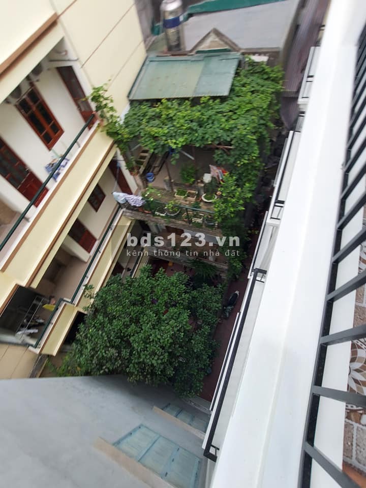 Bán nhà 5 tầng Cầu Giấy, sát phố nhà mới, an sinh đỉnh giá tốt liên hệ 0961427470