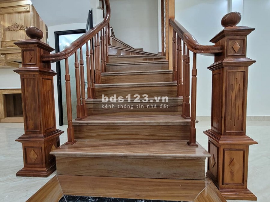 Bán gấp nhà phố Thái Hà, Đống Đa. Dt 56m2, 4T- MT 4.3- Nhà mới ô tô tránh, kd kết hợp ở gía 14.8 tỷ