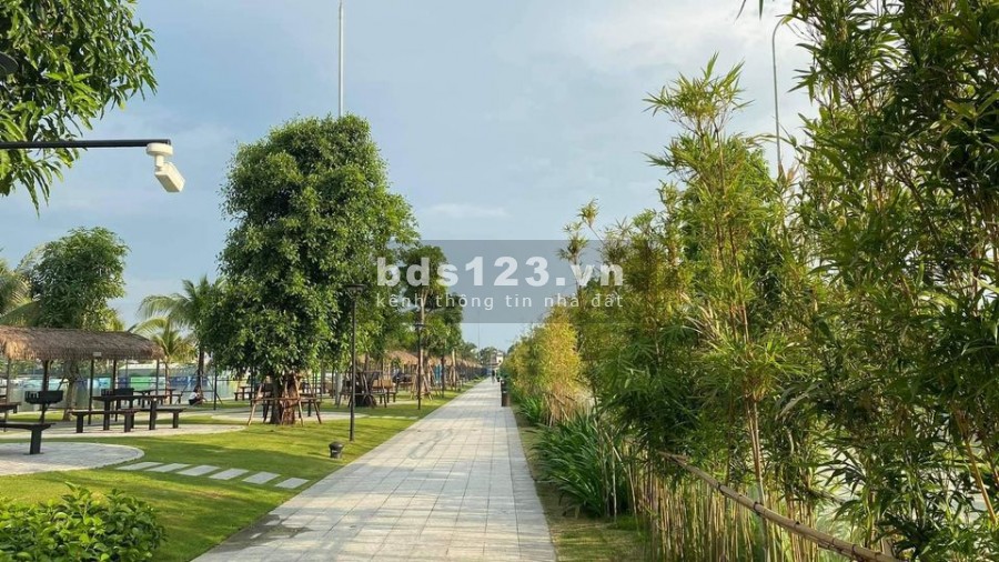 0968086924 Bán nhanh cắt lỗ cực sâu căn hộ 3n2vs 76m2 tại vinhomes smart city 2,4 tỷ
