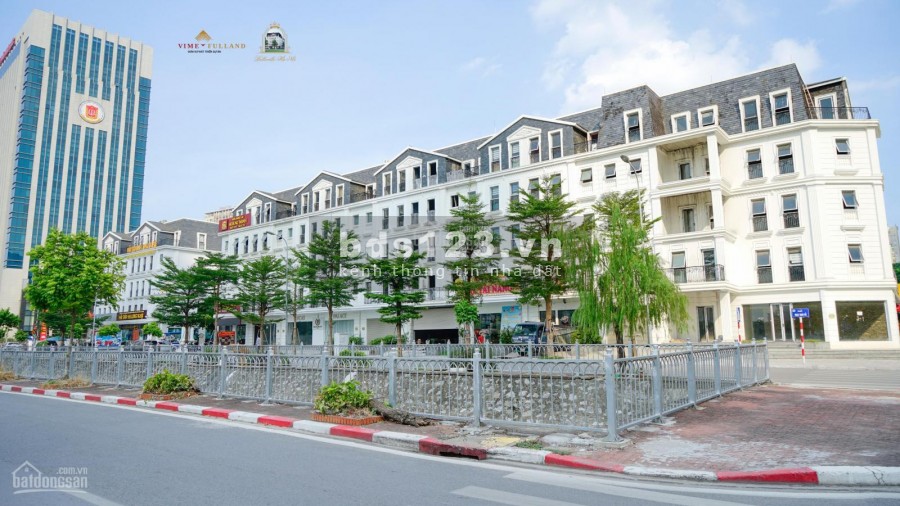 Nhà Mặt Phố Quận Cầu Giấy vị trí thương mại hạng A đang kinh doanh sầm uất