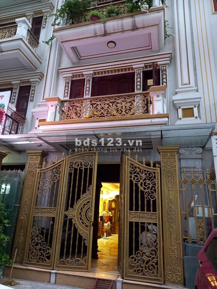 Chính chủ bán biệt thự mặt phố Âu Cơ diện tích 120m2 4 tầng Tây Hồ 0969040000