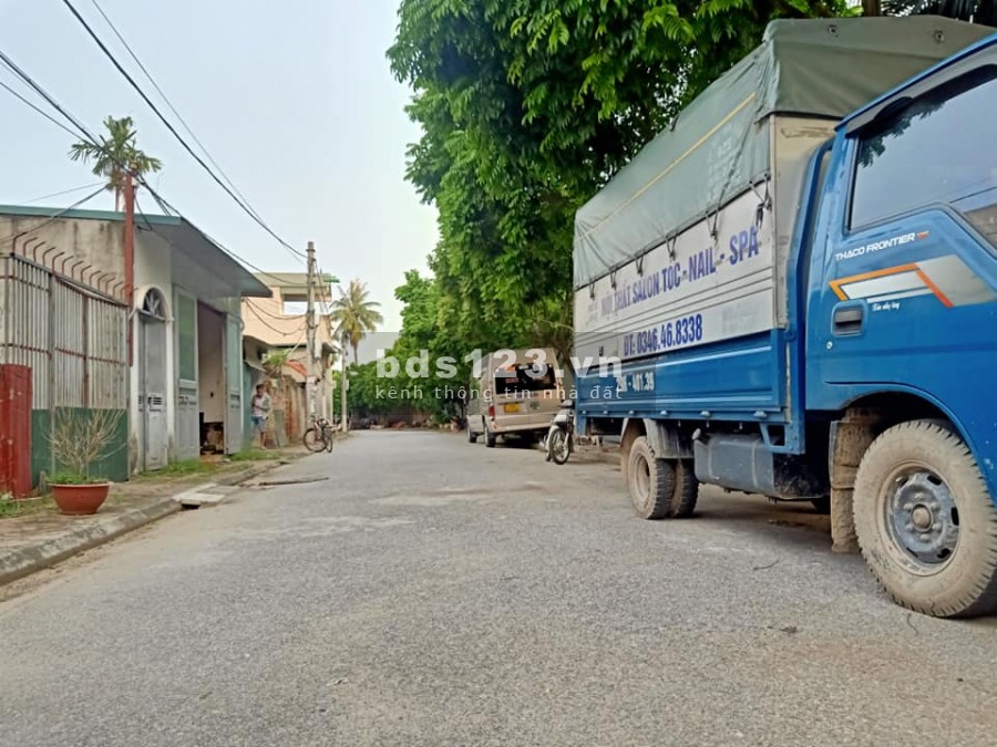 Bán đất hợp kinh doanh nhựa 10m vỉa hè nhỉnh 2 tỷ, Cổ Linh, Long Biên, sổ đẹp