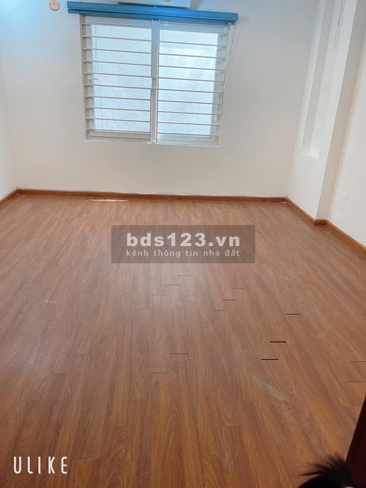 Cần bán gấp nhà Giáp Bát , ngõ rộng, thoáng, ô tô tránh cách 10m, nhà đẹp DT 36m2 nhỉnh 4 tỷ