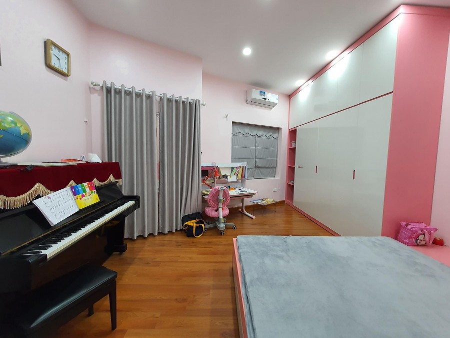 Hạ 1 tỷ nhà mặt ngõ to ô tô tránh Minh Khai yên tĩnh, giá bán chỉ 10.5 tỷ