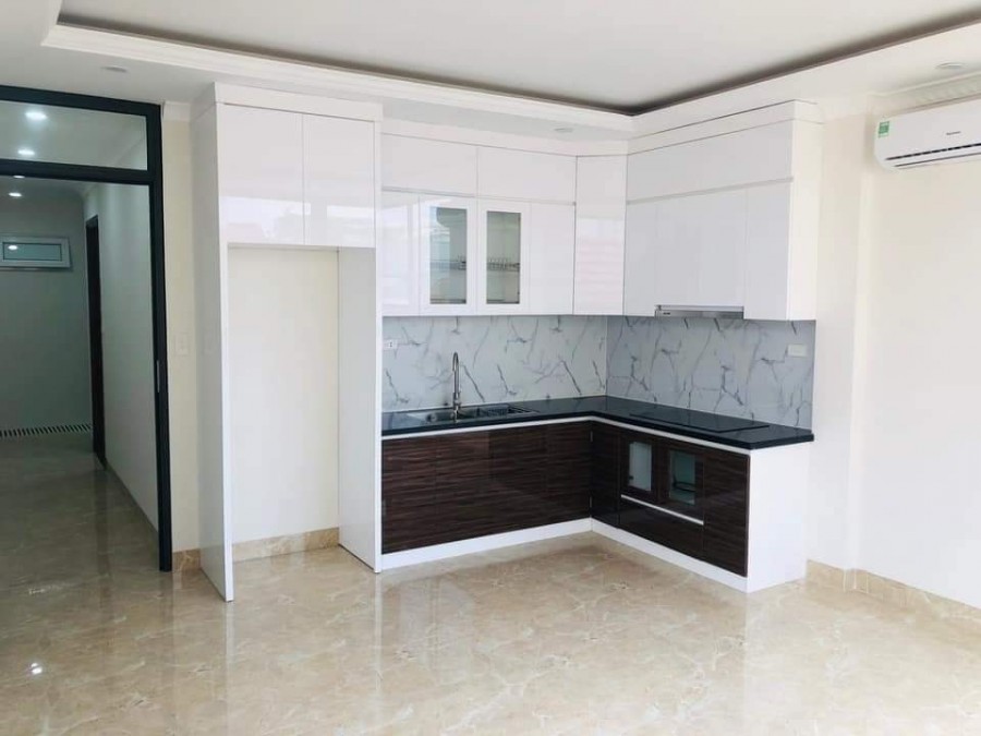 Nhà đẹp Cầu Giấy dt 63m2, đúc 7 tầng thang máy Gara oto kinh doanh giá bán 15,5 tỷ