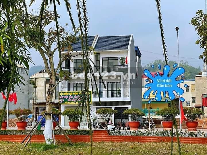 Mua đất tặng nhà 2 tầng mới hoàn thiện, chưa qua sử dựng, lợi thế kinh doanh đỉnh