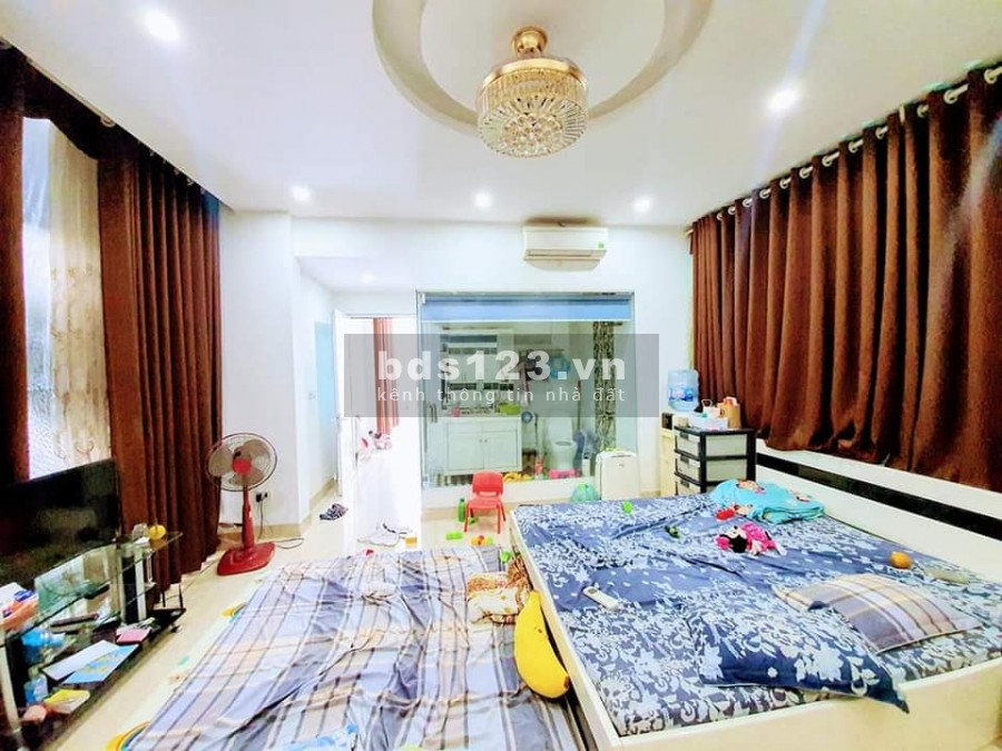 Nhà Gốc Đề đẹp ở luôn, tặng hết nội thất diện tích sử dụng 40m2, 4 tầng, giá chỉ 3.2 tỷ