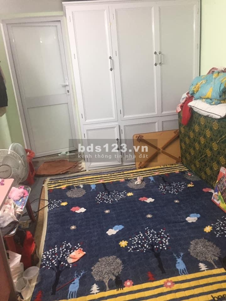Bán nhà cực nóng diện tích sử dụng 28m2, 2 tầng, giá nhỉnh 800 triệu, lh 0702173475