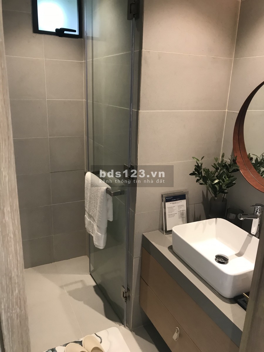 Bán nhà có hồ bơi 2 tầng gần Lagi, giá bán chính chủ, sở hữu nhà sổ hồng thổ cư cận biển