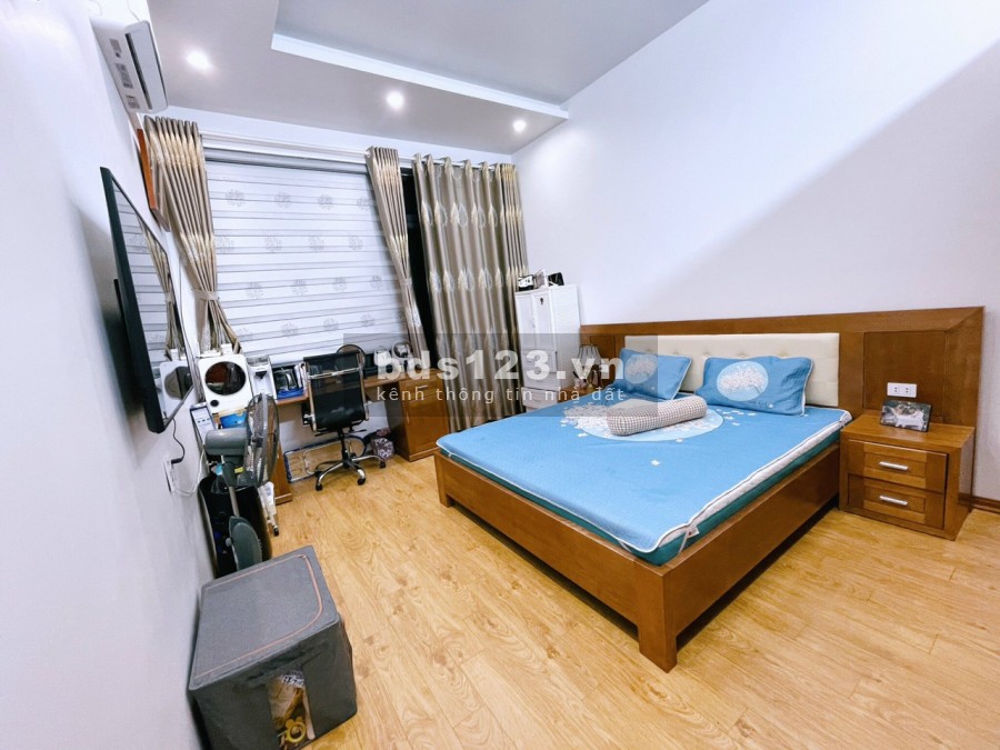 Bán nhà Lê Thanh Nghị, gần đại học bách khoa diện tích sử dụng 35m2, giá bán 2.3 tỷ