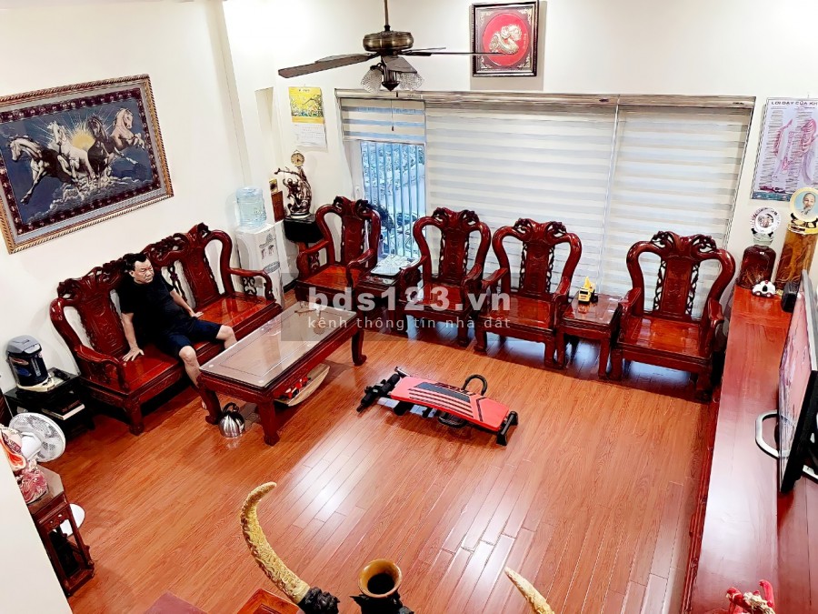 Cần tiền! Bán gấp nhà lạc long quân dt 75m2 mt 6,5m ô tô tránh kinh doanh khủng