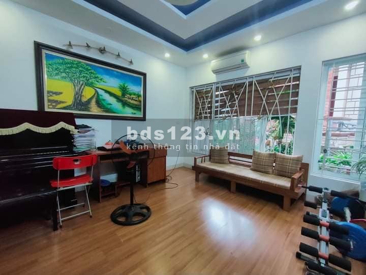Nhà phố Lệ Mật, Long Biên, ô tô qua nhà 69m, 4 tầng, mt 6m, giá 6,8 tỷ. Lh: 0989126619