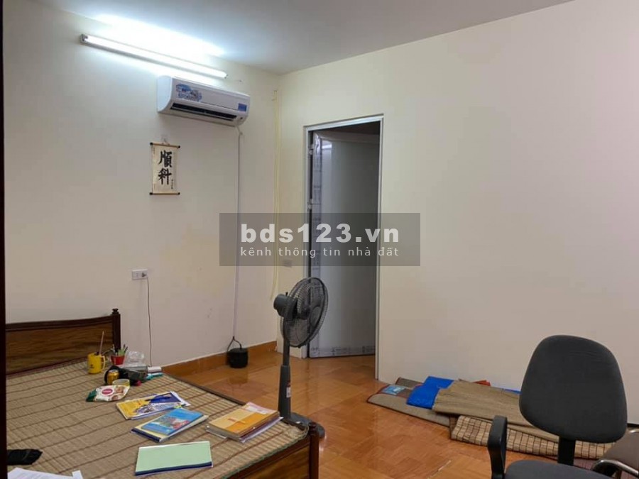 Nhỉnh 4 tỷ có nhà đẹp Hồng Tiến vị trí đắc địa ngõ thông ô tô vào nhà