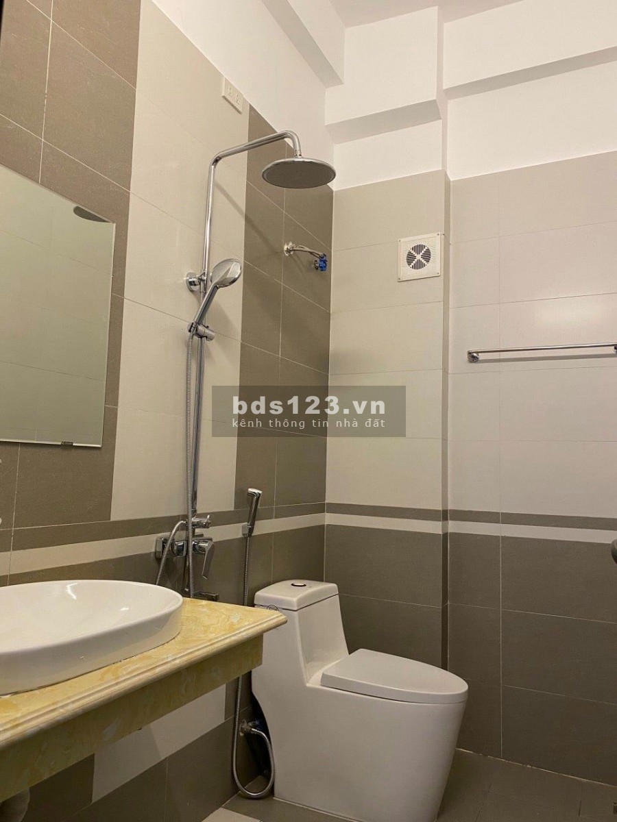 Bán nhà 3 tầng, gara oto, 3 ngủ, phố Bình Lộc, ph Tân Bình, TP HD, đang hoàn thiện giá 2 tỷ