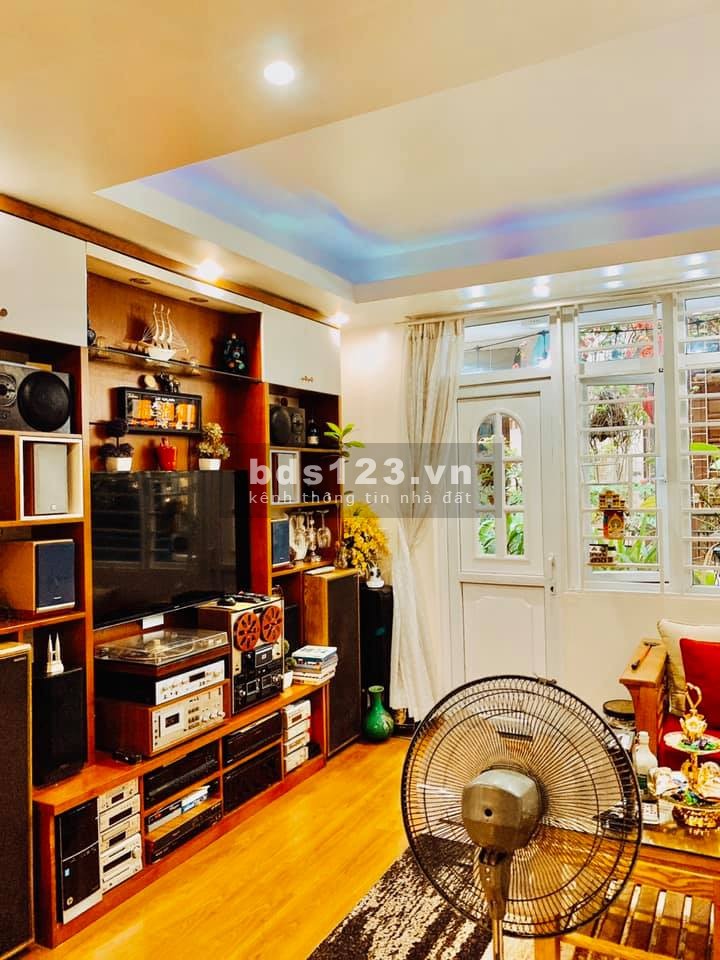 1 nhà ra mặt phố phân lô Lê Trọng Tấn, ô tô đỗ cửa, kinh doanh tốt, dt 60m2, mt 5m, giá 6 tỷ