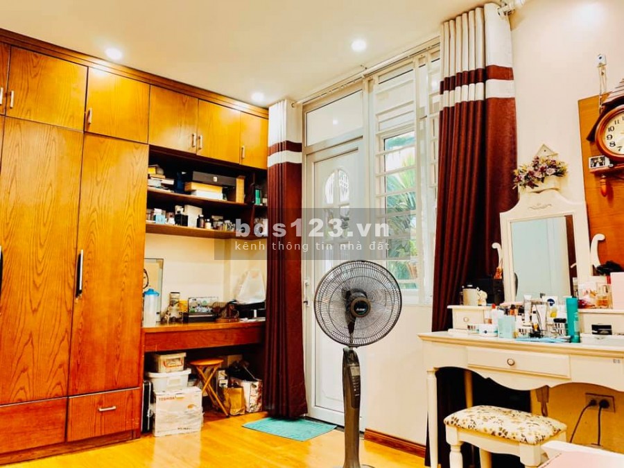 1 nhà ra mặt phố phân lô Lê Trọng Tấn, ô tô đỗ cửa, kinh doanh tốt, dt 60m2, mt 5m, giá 6 tỷ