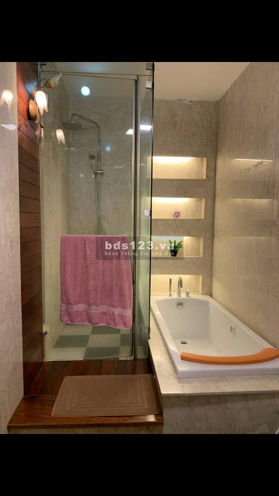 Bán nhà Phú Thượng, View cầu Nhật Tân, Đường ô tô, diện tích 40m2, giá 4.3 tỷ