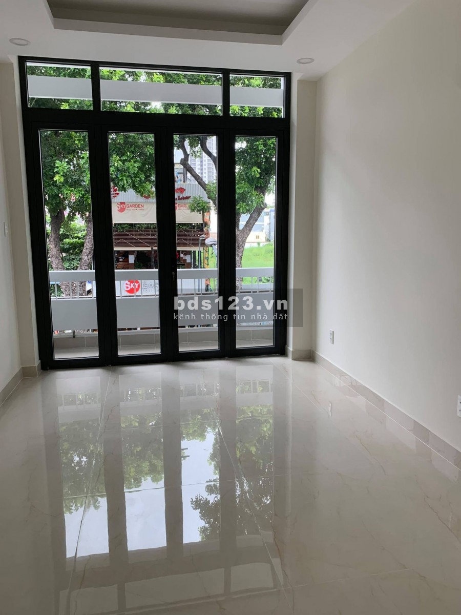 Bán nhà mặt tiền 5 tầng BTCT Ba Tháng Hai đại hạ giá mùa dịch 12.2 tỷ