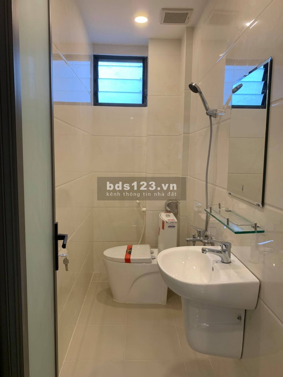 Bán nhà mặt tiền 5 tầng BTCT Ba Tháng Hai đại hạ giá mùa dịch 12.2 tỷ