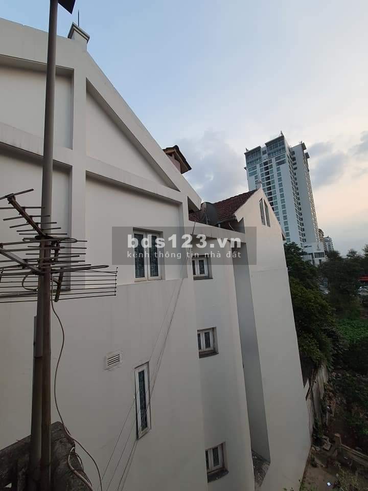 Đường Âu Cơ dt 91m2, mt 7.4, lô góc 3 thoáng, gần hồ, kinh doanh, giá 24 tỷ.