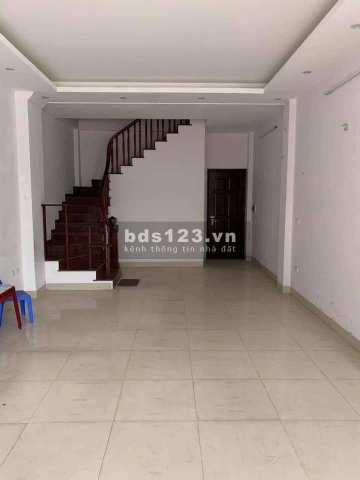 Bán nhà Phúc La, Hà Đông, phân lô vỉa hè rộng, ô tô tránh, đỗ trước nhà, vừa ở vừa kinh doanh