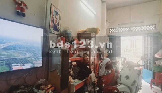 Bán nhà 3 tầng dt 96m2 đường Cách Mạng Tháng 8, Quận 3, giá bán chỉ 5 tỷ